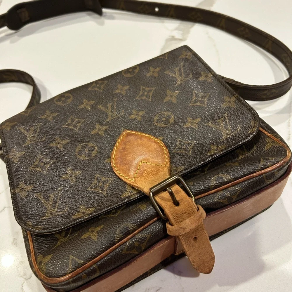 Louis Vuitton Cartouchiere MM